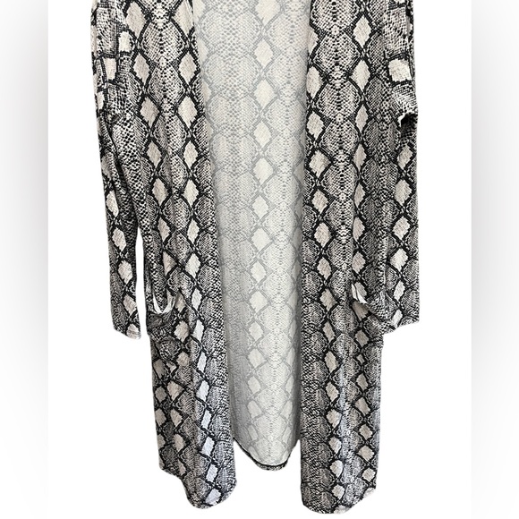 TEXAS TRUE THREADS Women's Western Snake Print Lightweight Cardigan Duster Lg - Picture 3 of 13